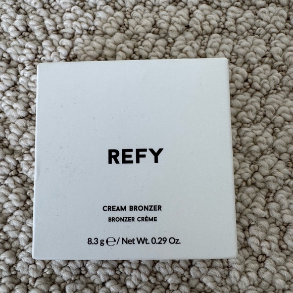 REFY Cream Bronzer Compact — Sand - Picture 4 of 4